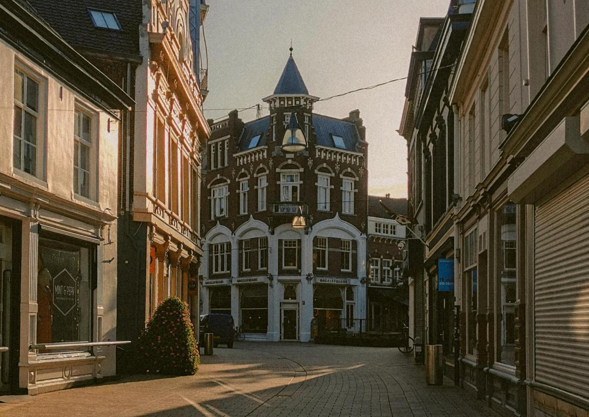 Hotspot Location, Wifi, Bed En Koffie Harmony Leilighet Tilburg Eksteriør bilde