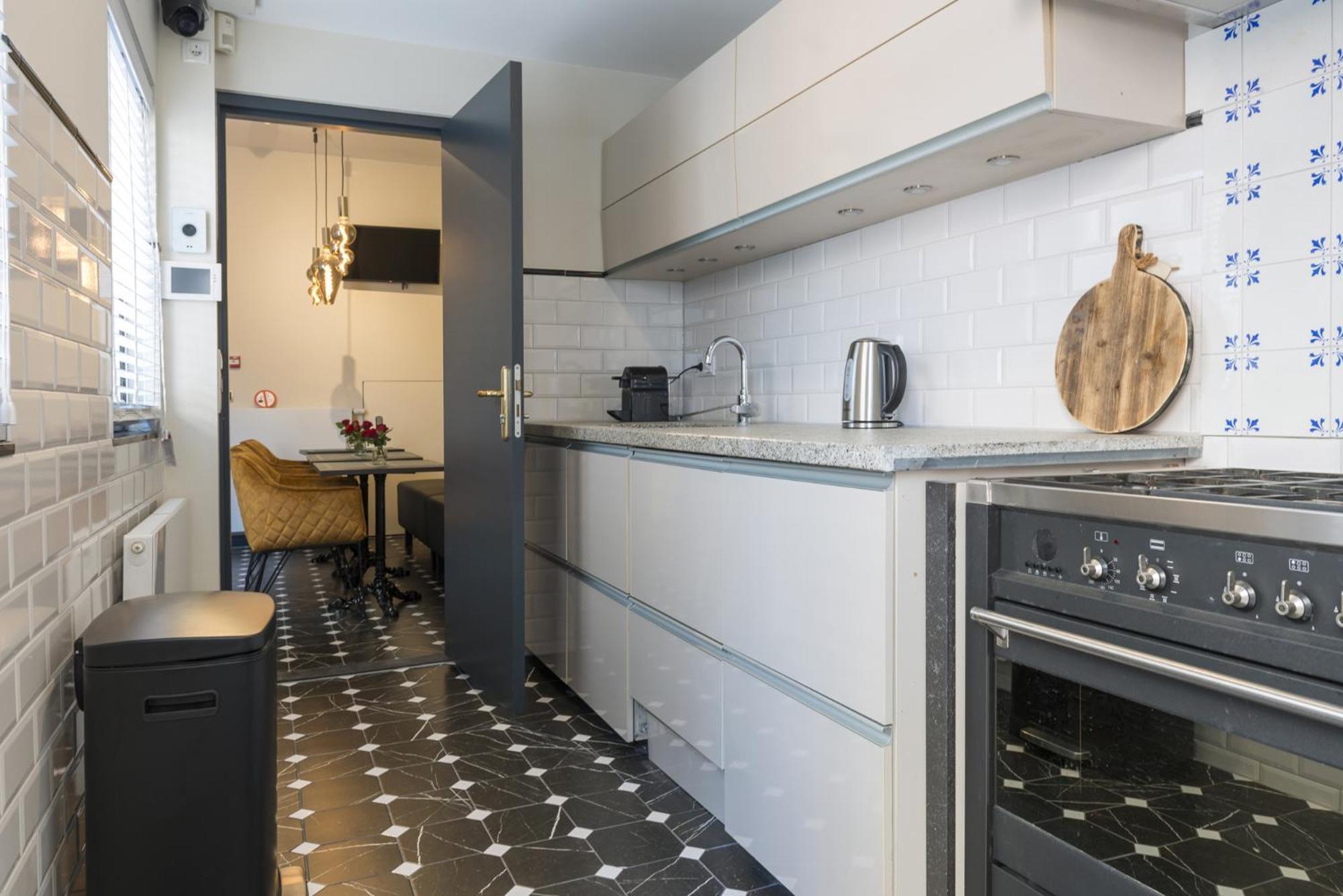 Hotspot Location, Wifi, Bed En Koffie Harmony Leilighet Tilburg Eksteriør bilde